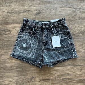 kancan | black paisley print shorts